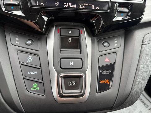 Used 2025 Honda Odyssey EX-L image 33