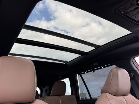 New 2026 Toyota Grand Highlander AWD Hybrid image 3