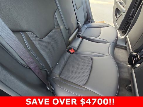 New 2025 Jeep Compass Latitude w/ Sun & Sound Group image 11