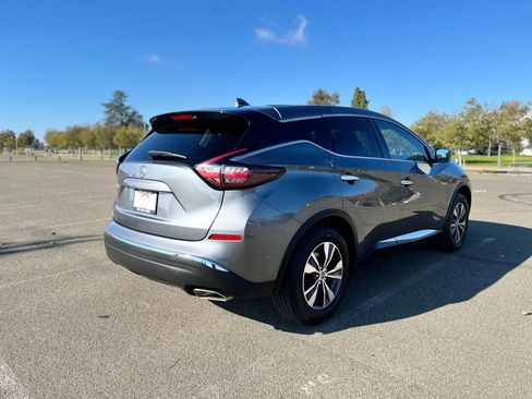 Used 2019 Nissan Murano S FWD image 5