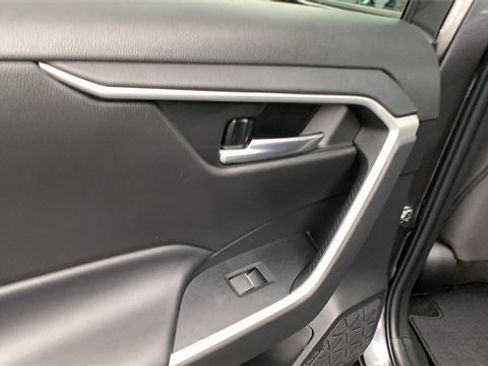 Used 2023 Toyota RAV4 XLE image 23