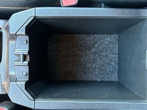 Used 2017 Toyota RAV4 XLE image 24