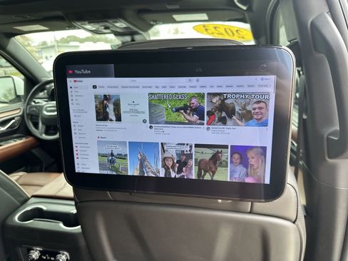 Used 2023 GMC Yukon XL Denali Ultimate image 40