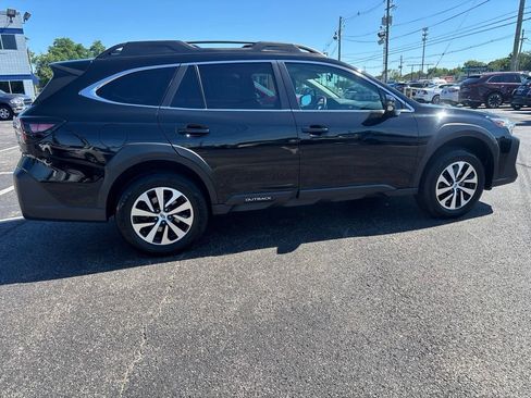 Used 2023 Subaru Outback Premium AWD/4WD image 8