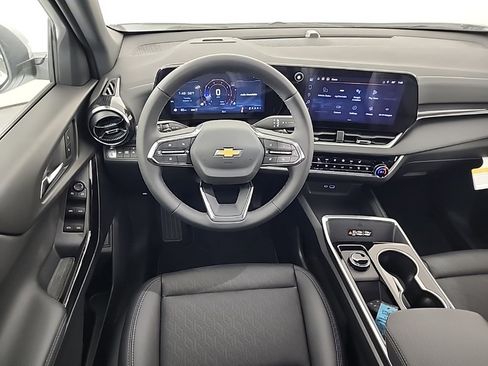 New 2026 Chevrolet Equinox LT w/ Convenience Package II image 21