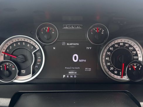 Used 2019 RAM 1500 Classic SLT w/ Luxury Group AWD/4WD image 23