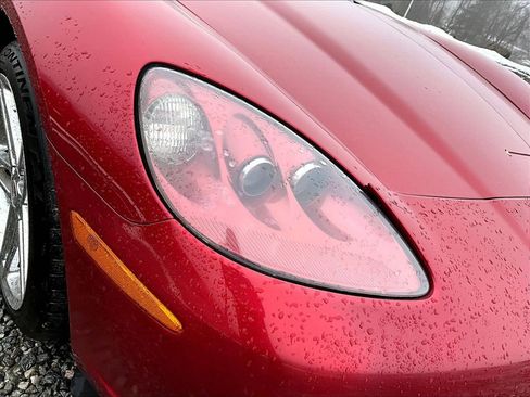 Used 2005 Chevrolet Corvette Coupe w/ Preferred Equipment Group image 21