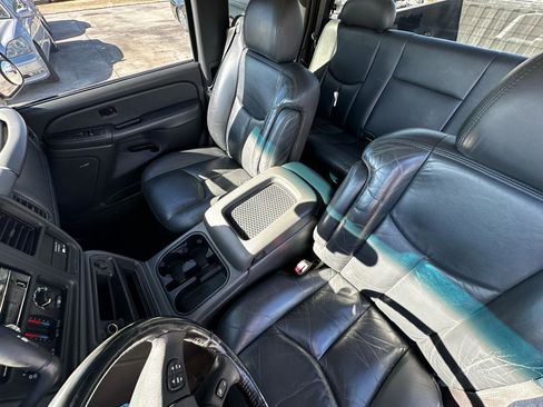 Used 2004 GMC Sierra 1500 SLE w/ Safe And Sound Package image 23