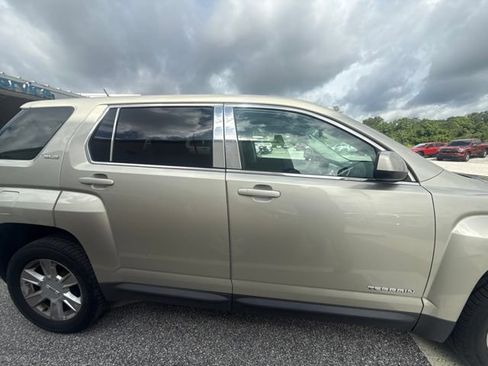 Used 2013 GMC Terrain SLE FWD image 6