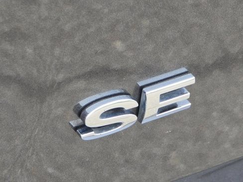Used 2017 Ford C-MAX Energi SE FWD image 18