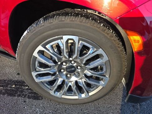 Used 2023 GMC Yukon Denali Ultimate image 28