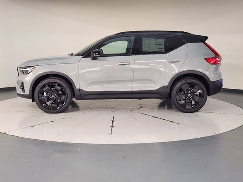 New 2026 Volvo XC40 B5 Ultra w/ Climate Package AWD/4WD image 5