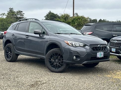 Used 2023 Subaru Crosstrek 2.5i Sport w/ Popular Package #3 AWD/4WD image 2