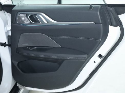 Used 2025 BMW 430i xDrive w/ Premium Package image 32