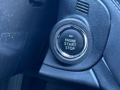 Used 2021 Subaru Outback Limited image 23