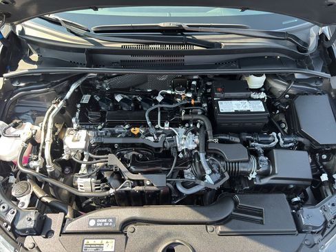 Certified 2025 Toyota Corolla SE w/ SE Premium Package FWD image 17