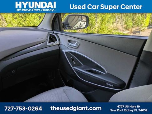 Used 2015 Hyundai Santa Fe Sport w/ Option Group 02 FWD image 19