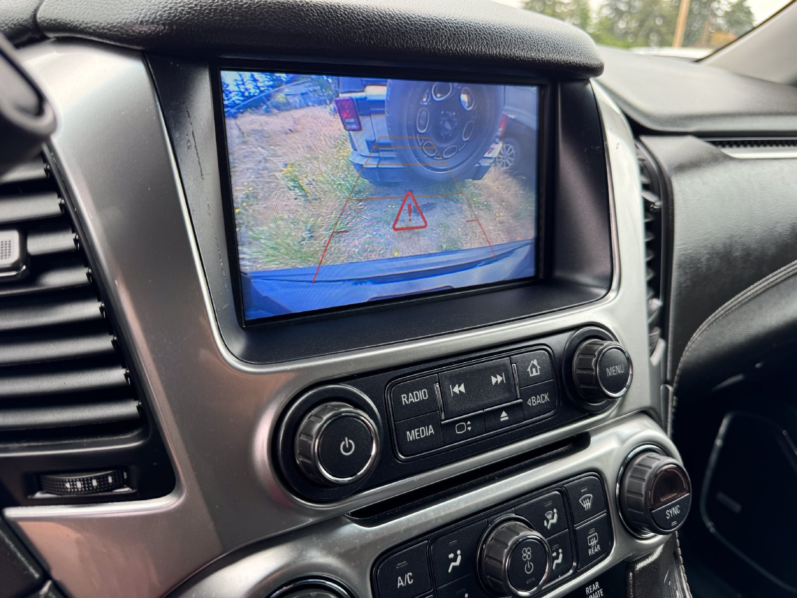 Used 2020 Chevrolet Suburban LT AWD/4WD image 29