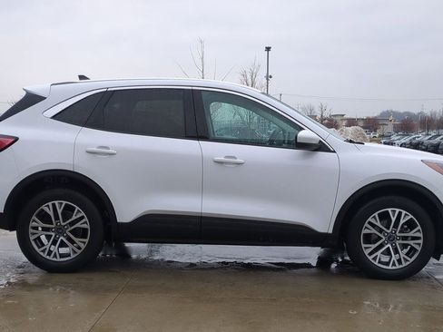 Used 2022 Ford Escape SEL w/ Class II Trailer Tow Package image 8