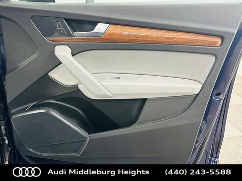 Certified 2023 Audi Q5 2.0T Premium w/ Convenience Package image 30