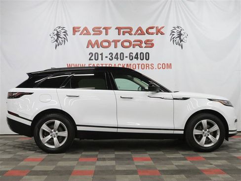 Used 2019 Land Rover Range Rover Velar S AWD/4WD image 4