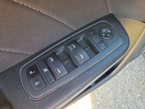 Used 2022 Dodge Charger SXT image 21