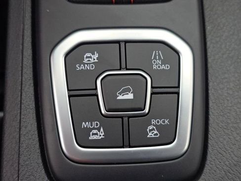 New 2026 Nissan Frontier PRO-4X w/ Pro-4x Convenience Package AWD/4WD image 36