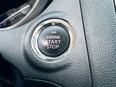 Used 2018 Subaru Outback 2.5i Limited w/ Popular Package #2 image 18