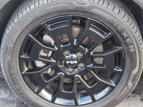 Used 2022 Kia Telluride EX w/ EX Premium Package image 10