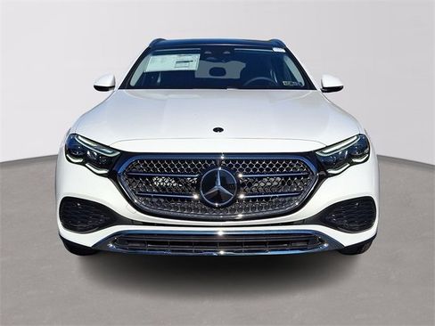 Used 2025 Mercedes-Benz E 450 4MATIC All-Terrain Wagon image 2