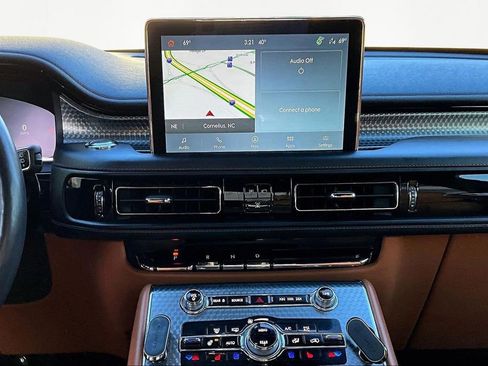 Used 2021 Lincoln Aviator Black Label w/ Dynamic Handling Package image 11