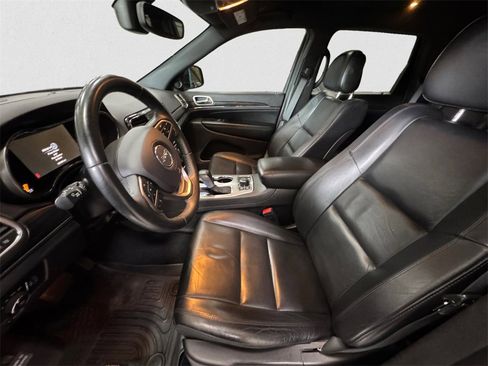 Used 2019 Jeep Grand Cherokee Limited image 9