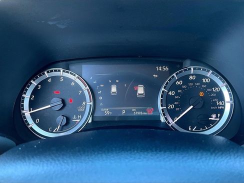 Used 2024 Toyota Highlander LE image 20