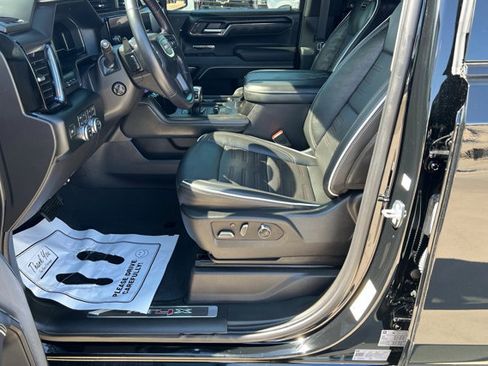 Used 2024 GMC Sierra 1500 AT4X image 17