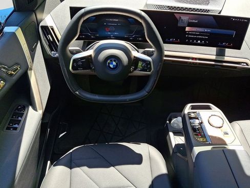 Used 2024 BMW iX xDrive50 w/ Premium Package AWD/4WD image 12