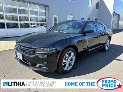 Used 2022 Dodge Charger SXT w/ Navigation & Travel Group