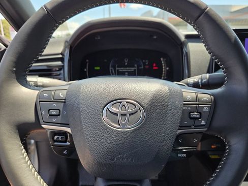 Certified 2025 Toyota Camry SE w/ Convenience Package FWD image 22
