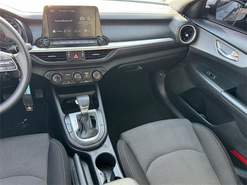 Used 2023 Kia Forte LXS image 11