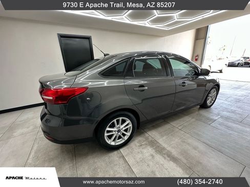 Used 2016 Ford Focus SE image 8