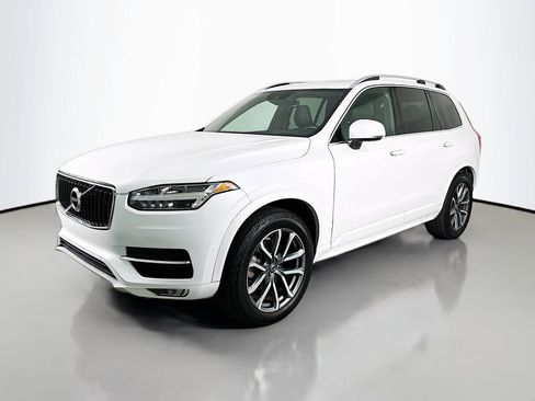 Used 2019 Volvo XC90 T6 Momentum image 1