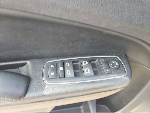 Used 2013 Chrysler 300 S image 13