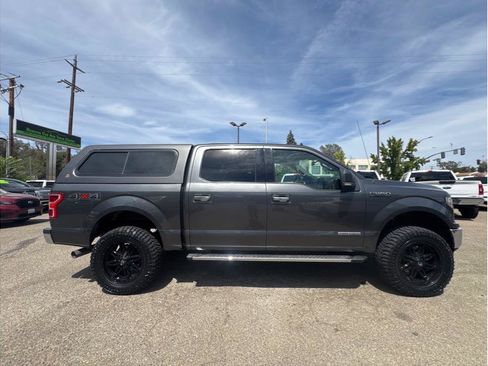 Used 2019 Ford F150 XLT w/ Equipment Group 302A Luxury AWD/4WD image 8