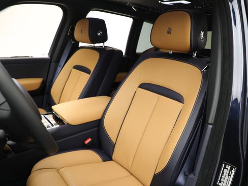 New 2026 Rolls-Royce Cullinan image 17
