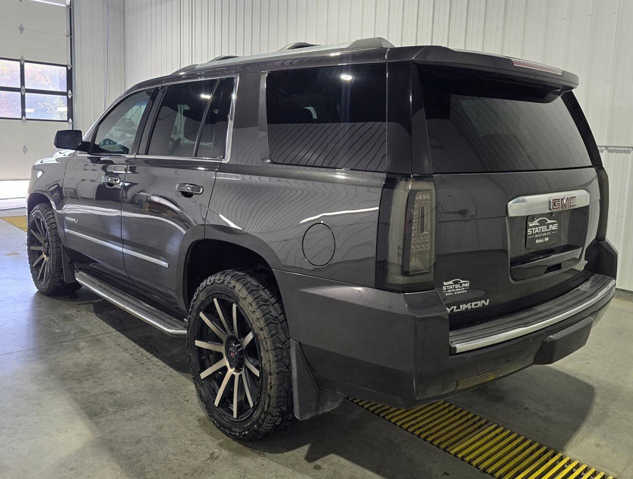 Used 2016 GMC Yukon Denali w/ Open Road Package AWD/4WD image 4