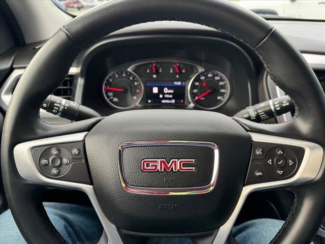 Used 2023 GMC Acadia SLT AWD/4WD image 10
