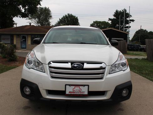 Used 2014 Subaru Outback 2.5i w/ Alloy Wheel Package AWD/4WD image 3