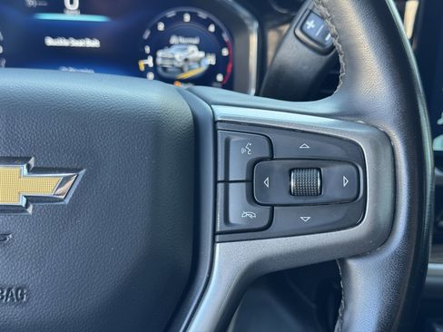 Used 2024 Chevrolet Silverado 2500 LT image 30