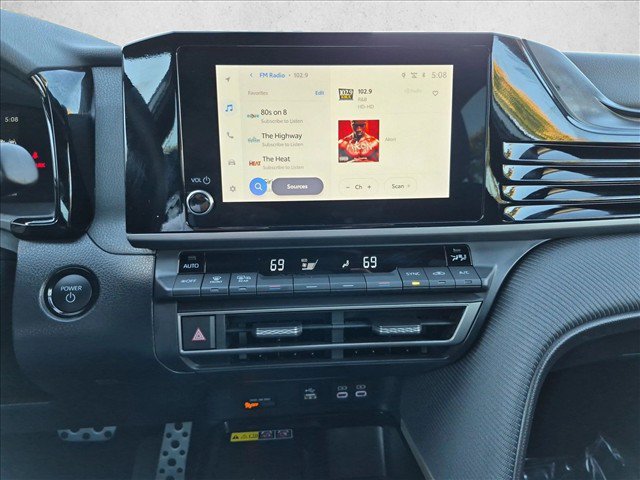 Certified 2025 Toyota Camry SE FWD image 14