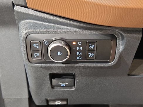 Used 2024 Ford Bronco Outer Banks AWD/4WD image 24