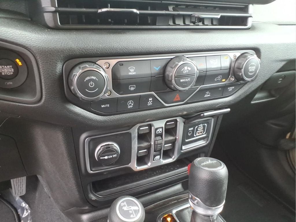 New 2026 Jeep Gladiator Sport AWD/4WD image 22
